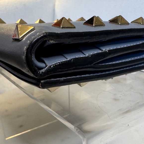 Valentino Garavani Authentic Blue Wallet with Gold Studs Full Inclusion - Picture 11 of 16